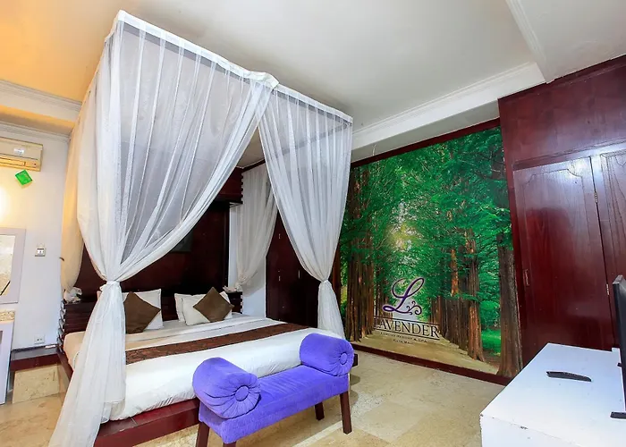 Private Pool Villas Kuta Bali *